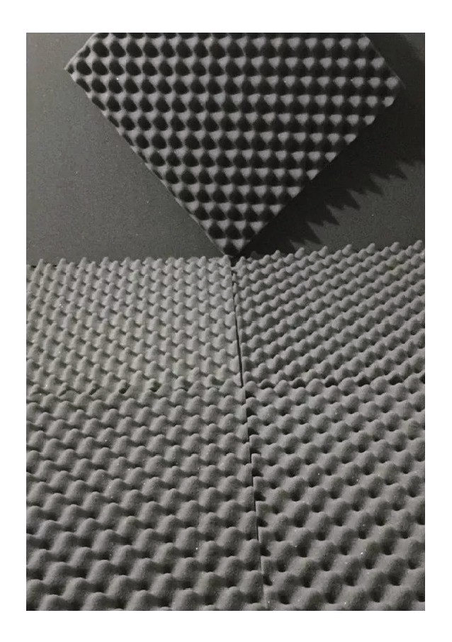 Espuma acústica caixa de ovo 10 placas 50x50x2cm